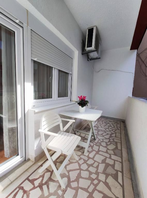 Гостевой дом Rooms and Apartments Rosa Бечичи