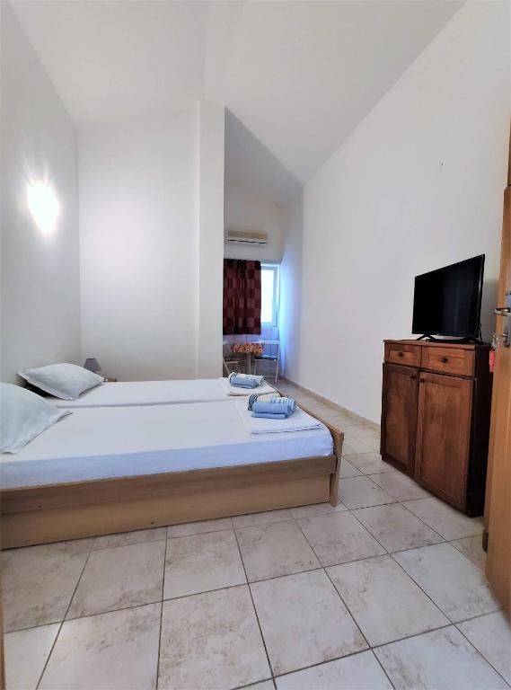 Гостевой дом Rooms and Apartments Rosa Бечичи