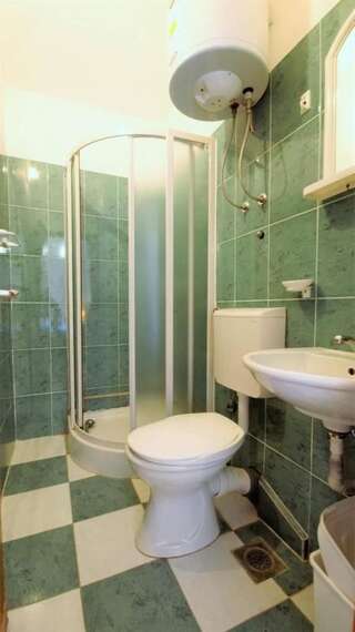 Гостевой дом Rooms and Apartments Rosa Бечичи Бюджетный двухместный номер с 1 кроватью-4