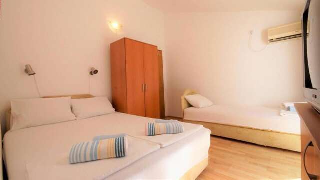 Гостевой дом Rooms and Apartments Rosa Бечичи-19