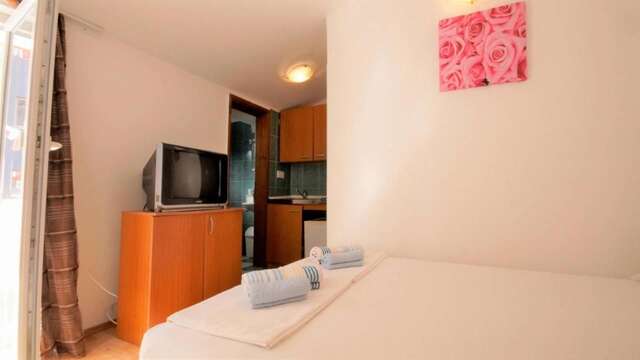 Гостевой дом Rooms and Apartments Rosa Бечичи-23
