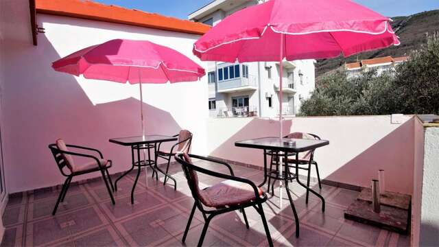Гостевой дом Rooms and Apartments Rosa Бечичи-10